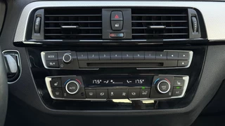 BMW 2-serie Cabrio M240i| M Performance | ACC | Harman Kardon | High Executive / 11
