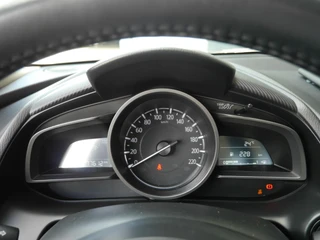 Mazda 2 1.5 Skyactiv-G Dynamic+ | Cruise control | Trekhaak | Airco | Lichtmetalen velgen | 5 deurs | Navigatiesysteem | Elektrische ramen / 18