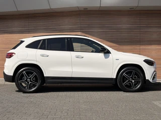 Mercedes-Benz GLA 250 e Business Solution AMG / 7
