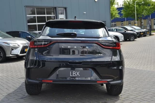 Lexus LBX 1.5 2WD / 6