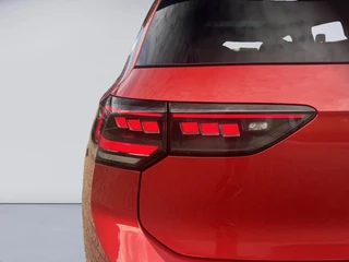 Volkswagen Golf 1.5 eHybrid GTE / 5JR Garantie / Pano / Trekhaak / 360 / HUD / DCC / Matrix / 13