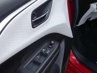 Suzuki Swift 1.2 Style Smart Hybrid / 15