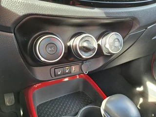 Toyota Aygo X Pulse Automaat APPLE & ANDROID ACHTERUITRIJCAMERA STOELVERWARMING / 9