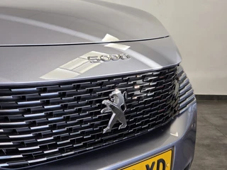 Peugeot 5008 1.2 PureTech Blue Lease Allure  7-Persoons Navigatie Full-led / 4