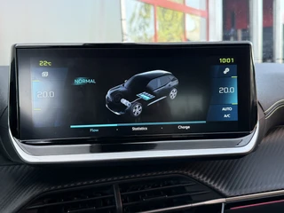 Peugeot e-2008 BWJ 2023 EV GT 136 PK 50 kWh  PANO DAK | KEYLESS | STOELVERW. | HALF LEDER | CAMERA | NAVI | CLIMA | CRUISE | LMV | PDC / 23