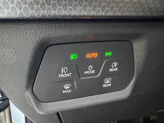 Seat Leon Sportstourer 1.5 TSI Style Launch Edition / ACC / Led / CarPlay / Trekhaak . / 33