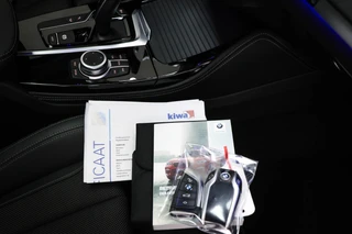 BMW X4 xDrive20i X-Line High Executive | PANORAMADAK | HEAD UP | STUURVERWARMING | TREKHAAK | 19" / 59