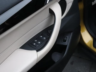 BMW X2 sDrive20i Executive | LEDER | MEMORY | CAMERA | TREKHAAK | CRUISE | NAVI | / 20