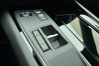 Peugeot 508 1.6 HYbrid 180 e-EAT8 Allure Avantage | NIEUW | Nieuwprijs: € 53.037 | tot 68km elektrisch WLTP | AGR Comfortstoelen | Stoelverwarming | Elektr. achterklep | Achteruitrijcamera | Adaptieve Cruise Control / 36