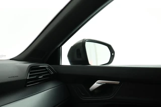 Audi Q3 Sportback 45 TFSIe 245pk S Edition S-Line LED Camera Keyless Navigatie Stoelverwarming / 6