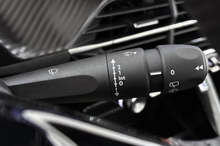 Peugeot 208 1.2 PureTech 75 Style / 34