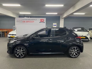 Toyota Yaris 1.5 Hybrid Executive/ NL auto/ Eerste eigenaar/ Automaat/ Stoelverwarming/ Navi/ Apple carplay/ Pano / 2