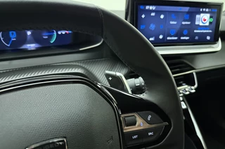 Peugeot 2008 1.2 Hybrid 145 Allure | Climate & Cruise Control | Parkeersensoren voor + achter | AppleCarplay/Android Auto | / 20