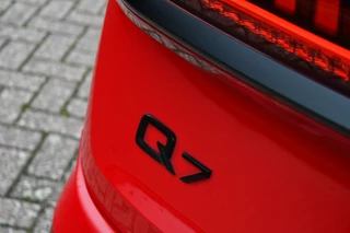 Audi Q7 55 TFSI e quattro S-Line  Rijklaar! Pano 22inch Contourzetels Luchtv / 68