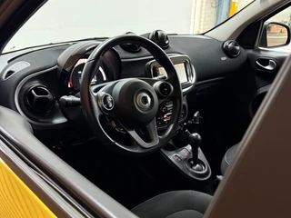 Smart Forfour 1.0 Passion | Automaat | Carplay | Cruise Control | LED | Bicolor | Camera | Lichtmetalen velgen 15 Inch / 2