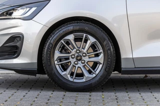 Ford Focus Wagon 1.0 EcoBoost Hybrid Titanium  | Carplay | Cruise | NL Auto / 19