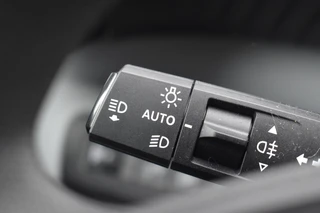Citroën ë-C3 You 113pk 44 kWh | SOH 100%  Airco  | Parkeerhulp | Getint glas | Lage km stand | 8 Jaar Citroen We Care garantie / 15