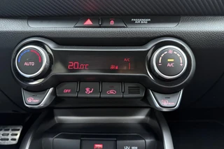 Kia Stonic 1.0 T-GDi MHEV GT-Line 100pk | Automaat | Navigatie | Climate Control | Stoel - Stuurverwarming | Camera | Keyless Start | Apple Carplay - Android Auto / 25