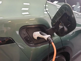 Kia Sportage 1.6T PHEV AWD DynamicPlusLine Edition | Plug-In Hybride | Stoel en stuurverwarming | Elektrisch bedienbare voorstoelen | Navigatie | Camera | Apple Carplay / Android Auto | / 12