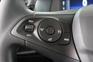 Opel Corsa Electric Long Range Edition 51 kWh Achteruitrijcamera Apple CarPlay Parkeersensoren Voor en Achter / 26