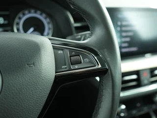 Skoda Scala 1.0 TSI First Edition | Pano | Stoelverwarming | Clima | Cruise | Carplay | / 22