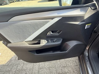 Opel Astra Sports Tourer 1.2 Turbo Hybrid Business Edition  | AGR | Trekhaak | LED | Apple/Android | Adapt. Cruise | Stoel- en stuurverwarming / 21