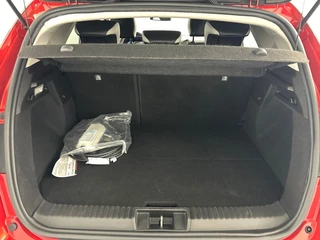 Renault Captur 1.6 E-Tech PHEV 160 Intens Groot Scherm + Navigatie | Parkeercamera | Cruise Control / 21