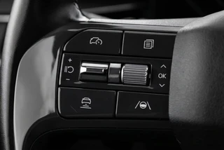 Kia EV9 99,8kWh GT-Line Launch Edition 4WD Pano l 360 l HUD l 7P l VOL OPTIES / 23