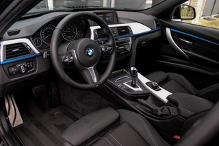 BMW 3-serie Touring 320i F31 M Sport Edition | M-pakket | 2e eigenaar | 18 inch | LED | Automaat | PDC | Cruise-control | Climate-control | 4 cilinder | 184 pk | Origineel / 13