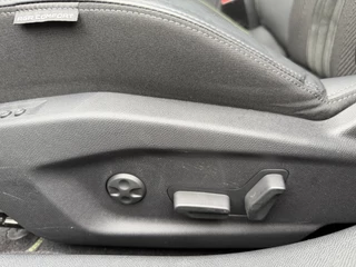 Peugeot 308 SW 180pk Plug-in Hybrid GT (Elektrisch Schuifdak - Elektrische Klep - Leder/Alcantara incl Stoelverwarming/ geheugen - 360gr Camera - Adaptieve Cruise Controle - Parkeersensoren V+A - LED - Keyless Entry) / 46