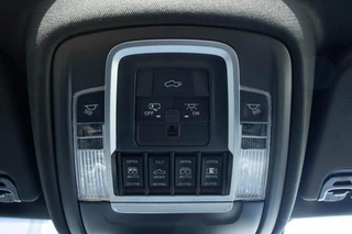 Dodge Ram 1500 4X4 5.7 V8 4x4 Crew Cab Limited / 39