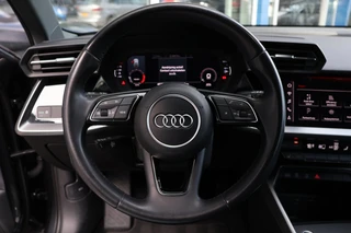 Audi A3 Sportback 35 TFSI S edition 150PK Nieuw model App-connect Trekhaak Navigatie PDC / 4