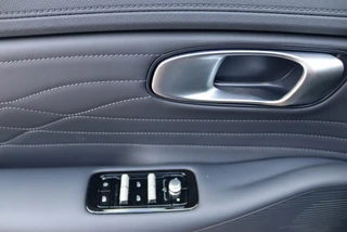 Geely Starray EM-i PRO PLUG-IN 83KM Elektrisch l 360 Camera l Leder l NIEUW VOORRAAD / 13
