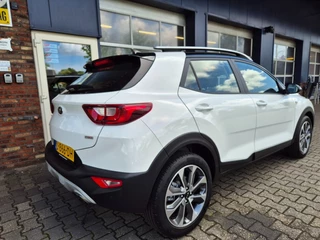 Kia Stonic 1.0 T-GDI DYNAMIC LINE Camera, Carplay, Zwart dak, Navi, Cruise controle, ALL IN prijs! / 2