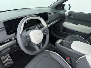 Kia EV3 GT-Line Business Edition 81.4 kWh  - Direct Leverbaar! - Apple Carplay - Adaptieve Cruise Control - Achteruitrijcamera - Stoel-/Stuurverwarming - Fabrieksgarantie t/m 2033 / 17