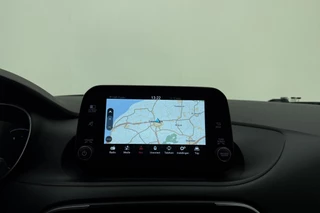 Fiat Tipo Stationwagon Cross 1.5 Hybrid Automaat | Navigatie | Trekhaak | Climate control | Keyless | Dakrails | Camera | Parkeersensoren / 24