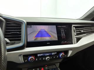 Audi A1 Sportback 35 TFSI S Edition | Camera | CarPlay | Cruise Control | Stoelverw. | / 22