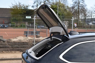 BMW 5 Series Touring 520i Executive Edition Facelift  | NL-Auto | Elekt.trekhaak | Historie | Carplay | Navi | DAB | Full LED | Zeer netjes / 10