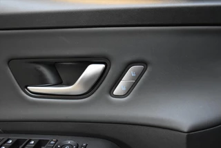 Hyundai Kona 1.6i Hybride Automaat Premium Sky I Schuifdak / 16