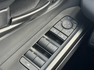 Toyota bZ4X Touring Executive AWD 75 kWh PANO STOEL/STUURVERWARMING STOELVENTILATIE 360-CAMERA PARK-SENSOREN BLIND-SPOT APPLE/ANDROID / 17