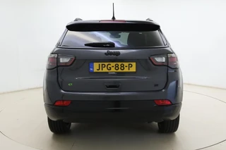 Jeep Compass 1.5T e-Hybrid S | Automaat | Rondomzicht Camera | Lederen bekleding | Stoel & Stuurverwarming | Lichtmetalen velgen | Keyless | Climate control / 12