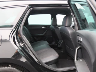 SEAT Leon Sportstourer 1.5 TSi e-Hybrid 204 Pk Automaat FR Business | Trekhaak | Carplay | Virtual Cockpit | Keyless | Adaptive Cruise | Stoel- en Stuurverwarming | 17 Inch / 41