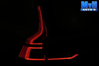 Volvo XC60 2.0 PHEV T6 AWD R-Design|PANO|H/K|TREKH|SOH93% / 49