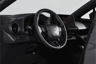 Toyota C-HR 1.8 Hybrid 140 Dynamic  | Dig. Cockpit | Adapt. Cruise | Winterpakket | PDC | Camera | NAV + App. Connect | ECC | DAB | LM 18" | 2989 / 14