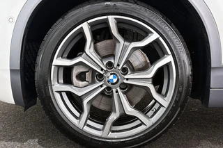 BMW X2 xDrive20i High Executive M Sport X Achteruitrijcamera Head-Up Leder Adaptief Onderstel / 21