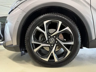 Toyota C-HR 2.0 Hybrid Dynamic | Winterpakket | Camera | PDC | Carplay | All-Season | LED ( Vestiging - Vianen) / 32