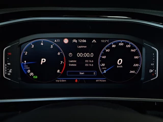 Volkswagen T-Roc Cabrio 1.5 TSI 150pk DSG R-Line (Trekhaak,Camera,Virtual,IQ) / 28