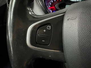 Renault Captur 0.9 TCe Dynamique/ Achteruitrijcamera/ Parkeersensoren achter / 20