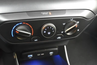 HYUNDAI I20 1.0 T-GDI 48V MHEV 100pk Comfort I Navi + Camera / 25