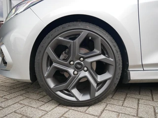 Ford Fiesta 1.0 EcoBoost ST-Line NL auto| Dealer onderhouden| Top staat / 18